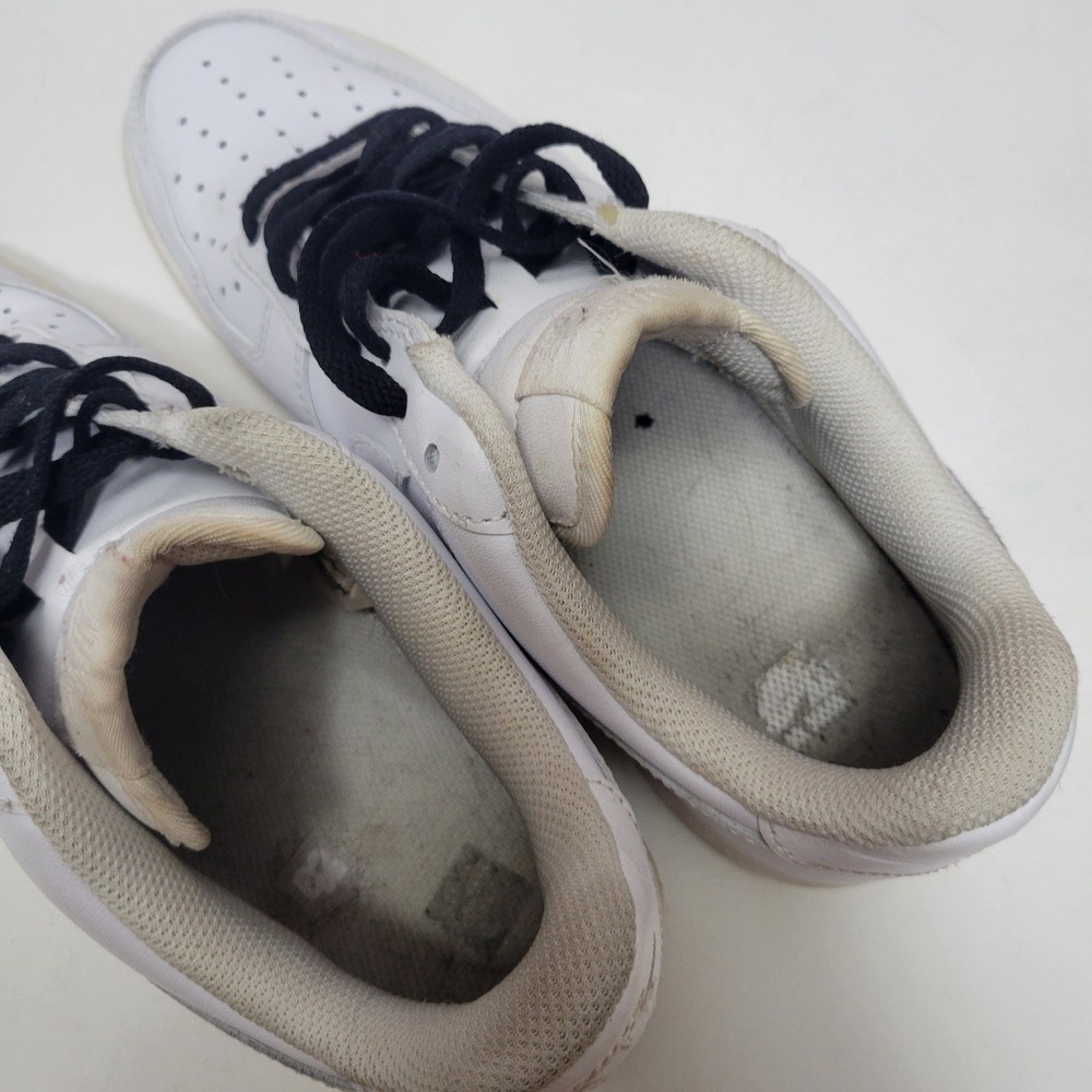 Nike Air Force AF1 '07 Low Mens Size 9.5 White Athletic Sneakers Shoes Pre-Owned - Picture 8 of 8